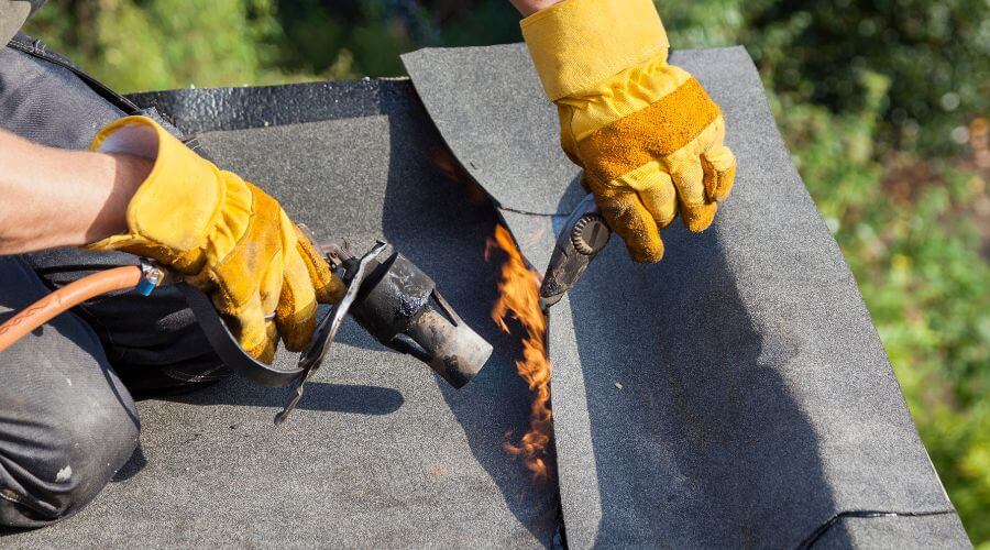 Professional residential roofers in Pompeii, MI